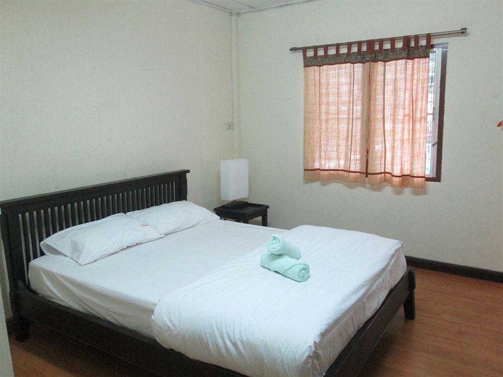 Smile House Guesthouse Chiang Mai Exterior foto