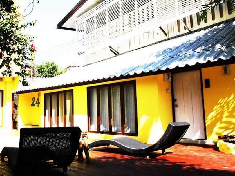 Smile House Guesthouse Chiang Mai Exterior foto